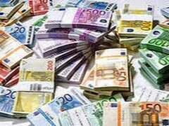 Посредникам %
